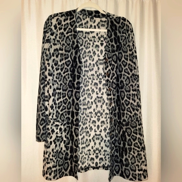 Cardigan - Picture 7 of 11